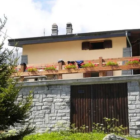 Semesterbostad Casa Di Montagna Valle D'aosta -